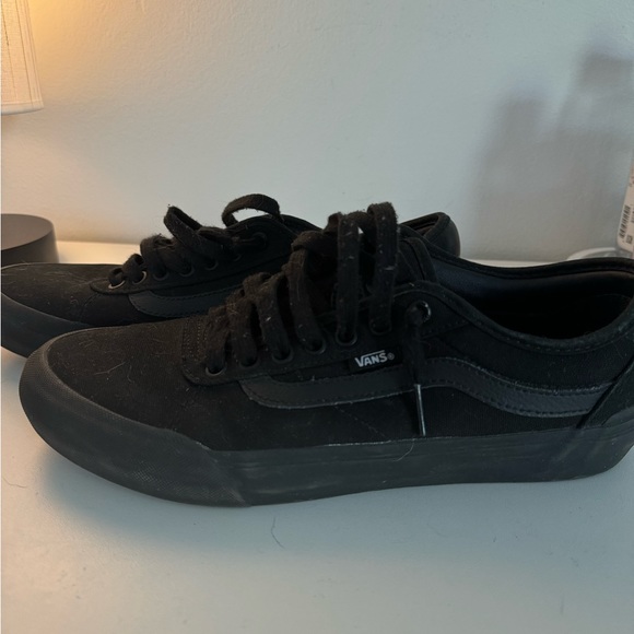 Black Vans pro with extra cushion. Size 9.5 men’s. - Picture 1 of 3